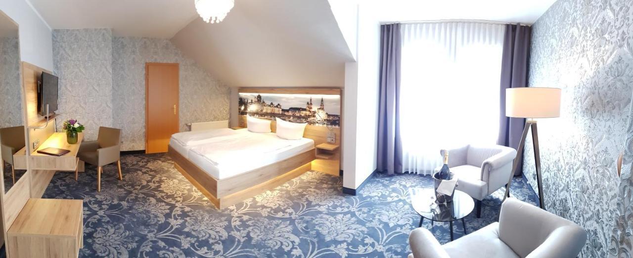 Hotel Schwarzer Adler Stendal Esterno foto